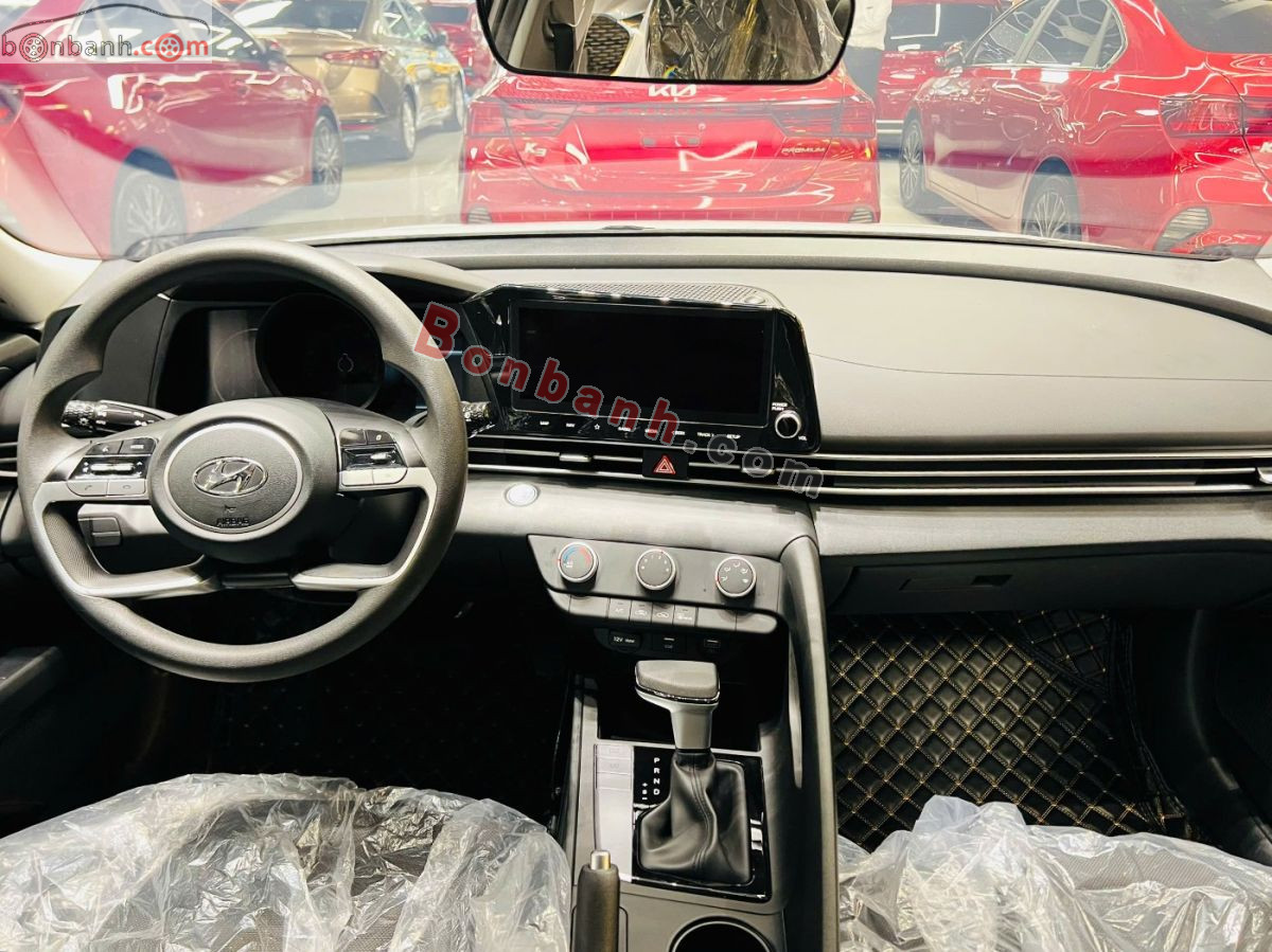 Bán ô tô Hyundai Elantra 1.6 AT Tiêu chuẩn - 2023 - xe cũ