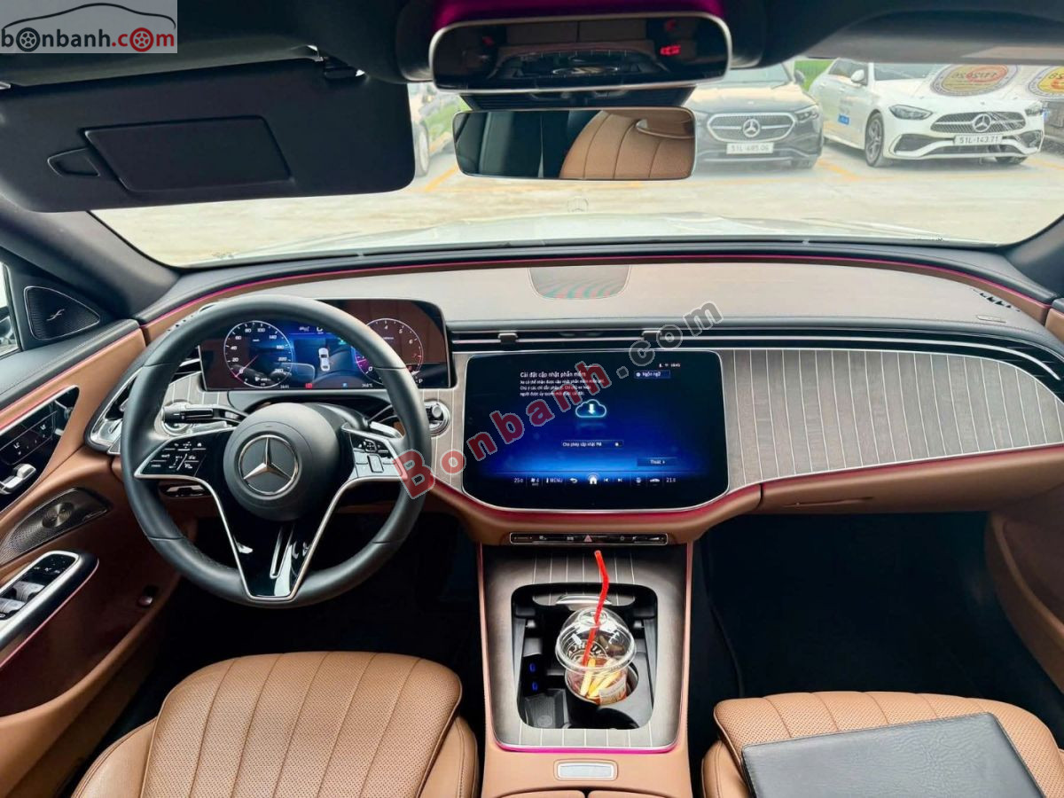 Bán ô tô Mercedes Benz E class E200 Exclusive - 2025 - xe cũ