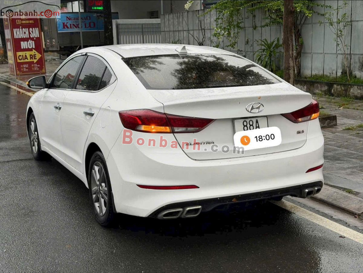 Bán ô tô Hyundai Elantra 1.6 MT - 2018 - xe cũ