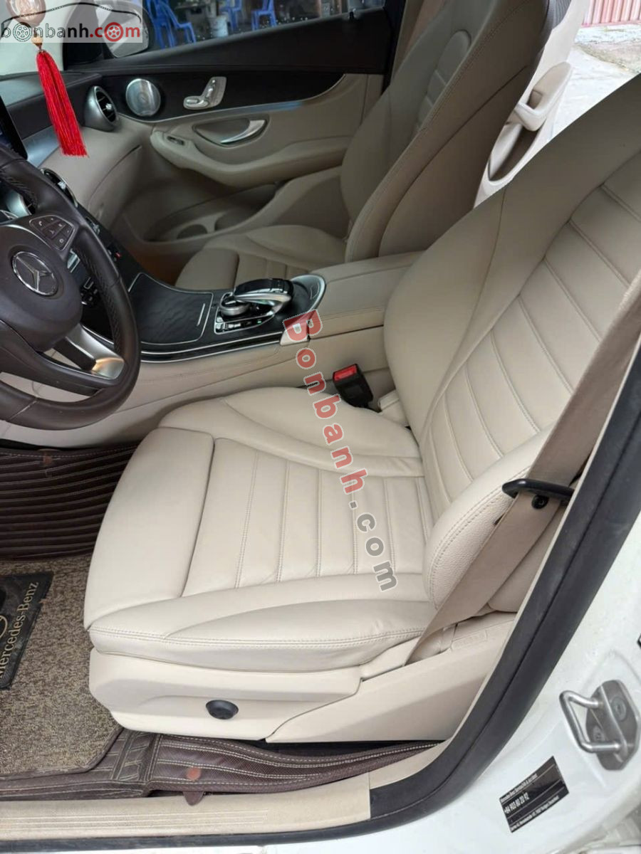 Bán ô tô Mercedes Benz GLC 300 4Matic - 2019 - xe cũ