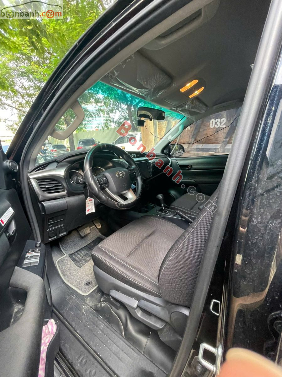 Bán ô tô Toyota Hilux 2.4L 4x2 AT - 2024 - xe cũ