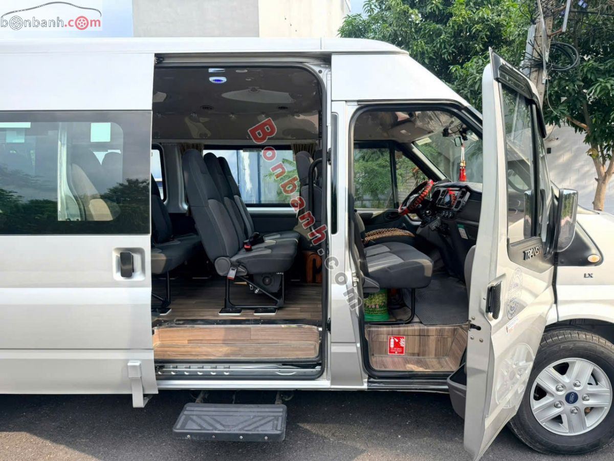 Bán ô tô Ford Transit Tiêu chuẩn - 2023 - xe cũ