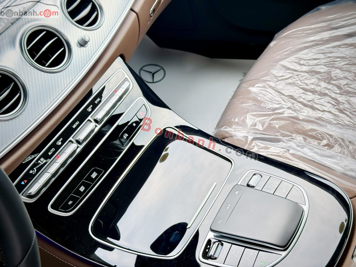 Bán ô tô Mercedes Benz E class E180 - 2023 - xe cũ