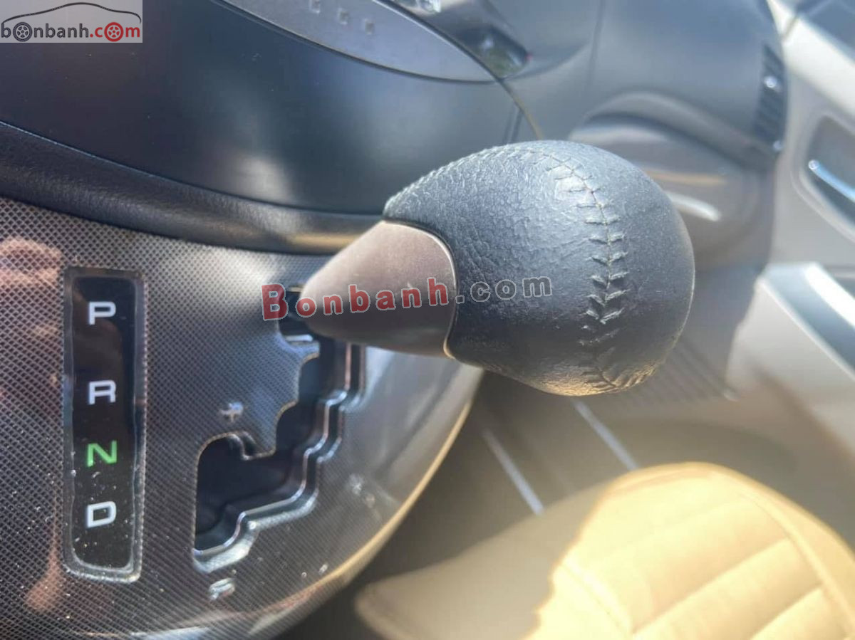 Bán ô tô Mitsubishi Grandis 2.4 AT - 2005 - xe cũ