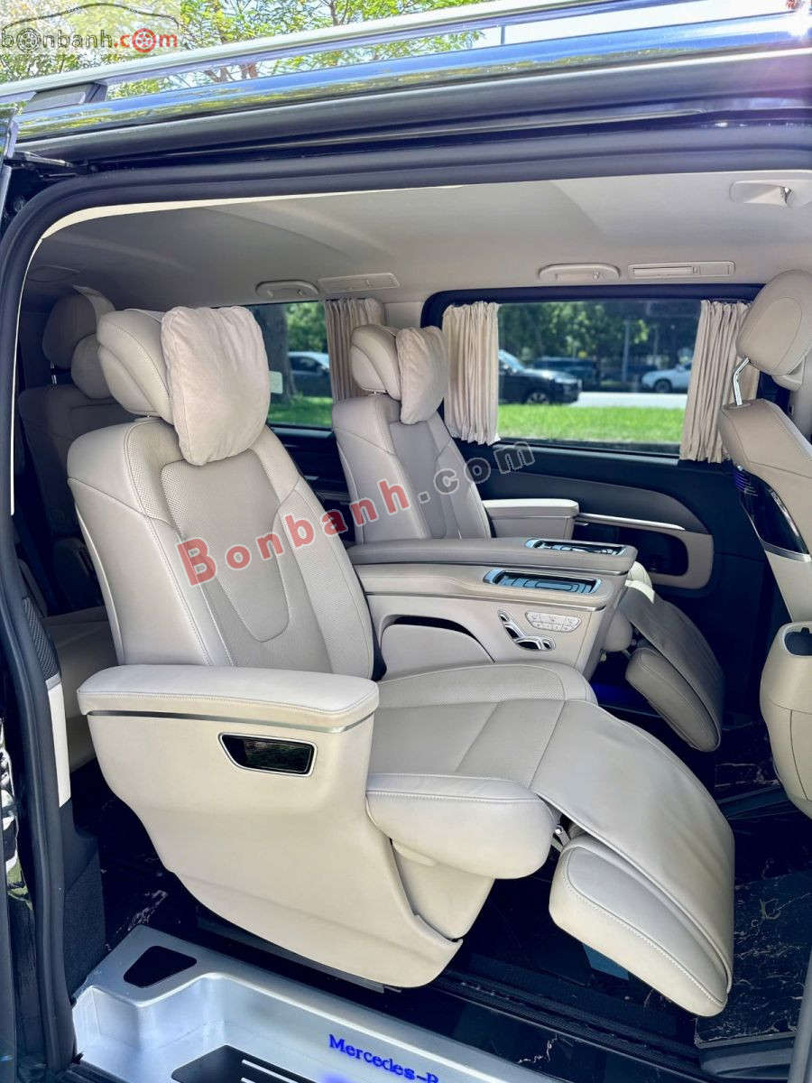 Bán ô tô Mercedes Benz V class V250 AMG - 2023 - xe cũ