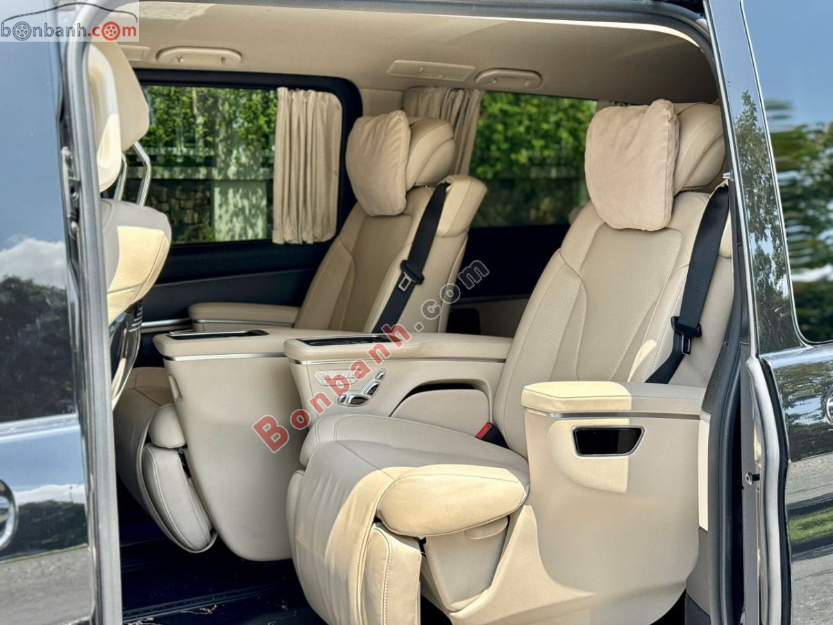 Bán ô tô Mercedes Benz V class V250 AMG - 2023 - xe cũ