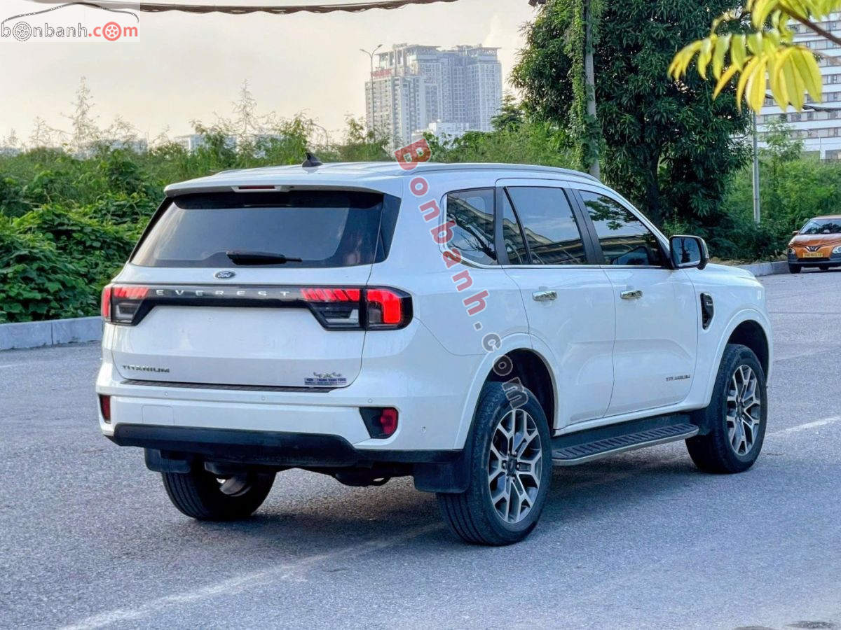 Bán ô tô Ford Everest Titanium Plus 2.0L 4x4 AT - 2022 - xe cũ