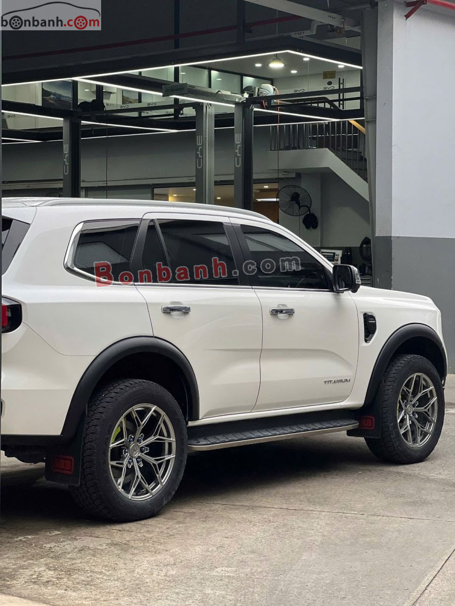 Bán ô tô Ford Everest Titanium 2.0L 4x2 AT - 2023 - xe cũ