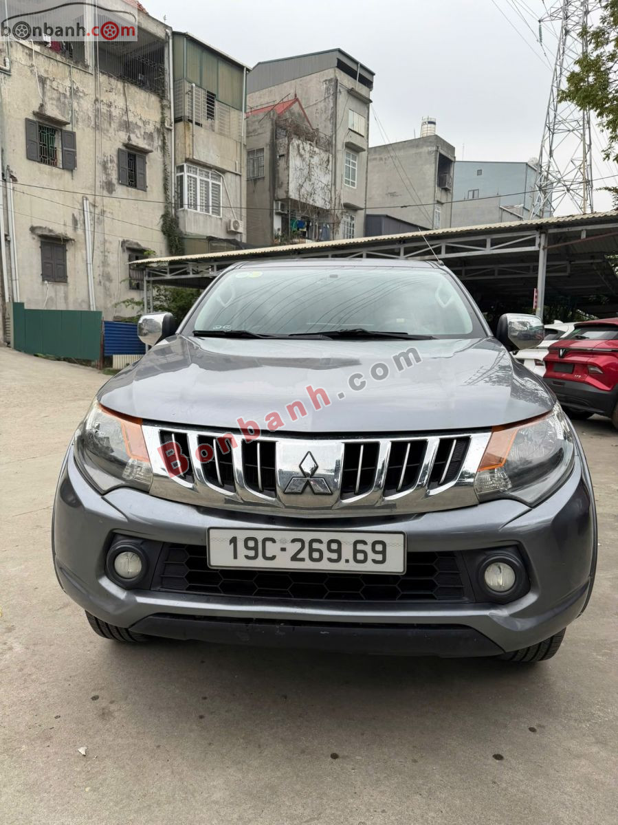 Bán ô tô Mitsubishi Triton 4x2 AT - 2016 - xe cũ