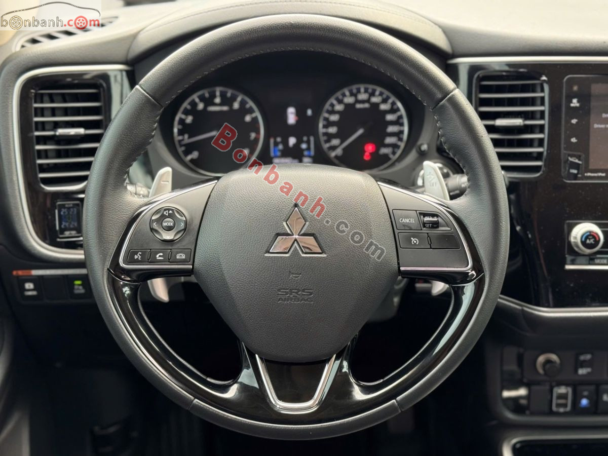 Bán ô tô Mitsubishi Outlander 2.0 CVT Premium - 2020 - xe cũ
