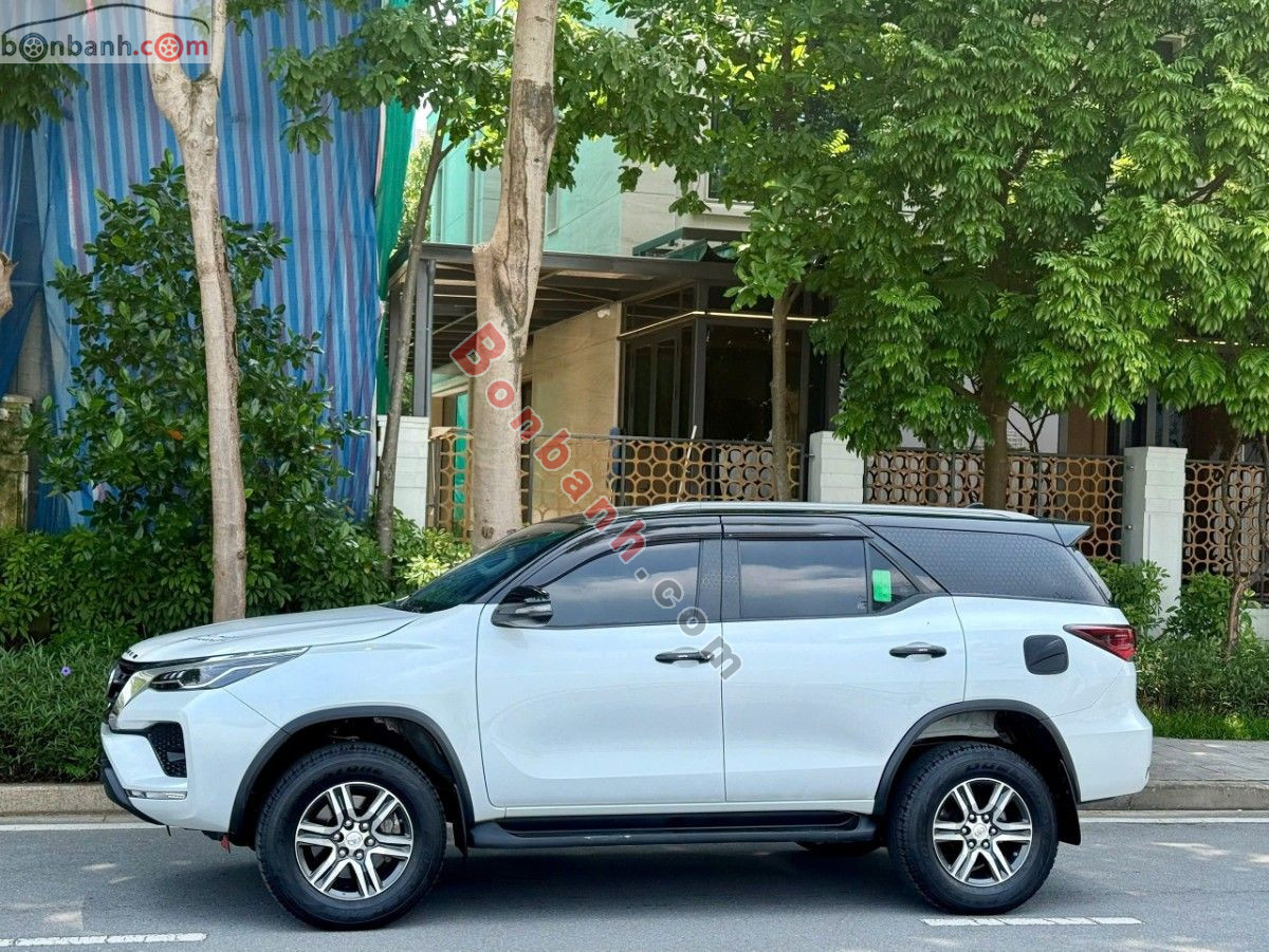 Bán ô tô Toyota Fortuner 2.4L 4x2 AT - 2022 - xe cũ