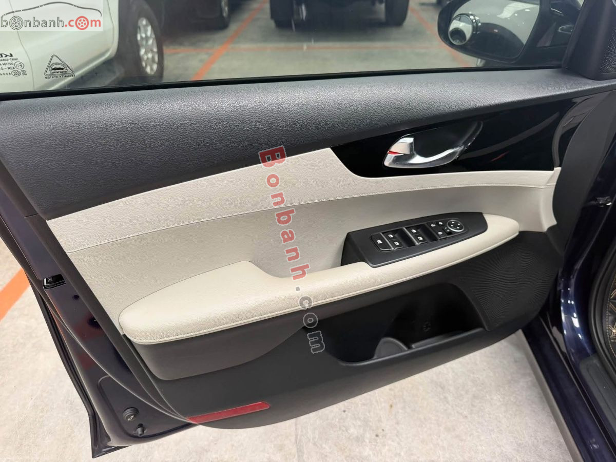 Bán ô tô Kia K3 Luxury 1.6 AT - 2021 - xe cũ
