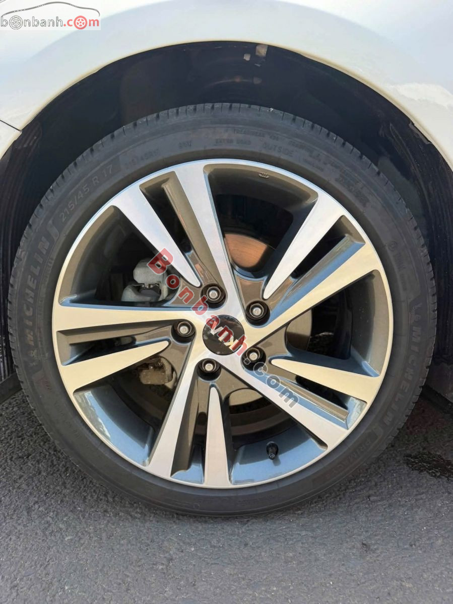 Bán ô tô Kia Cerato 1.6 AT - 2018 - xe cũ