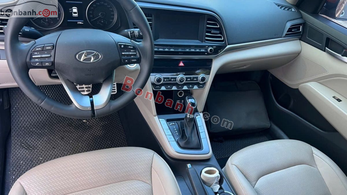 Bán ô tô Hyundai Elantra 2.0 AT - 2021 - xe cũ