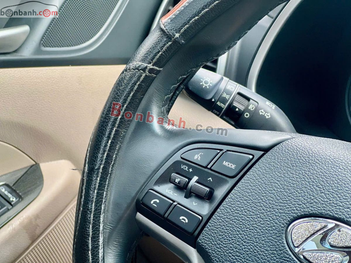 Bán ô tô Hyundai Tucson 2.0 AT - 2020 - xe cũ