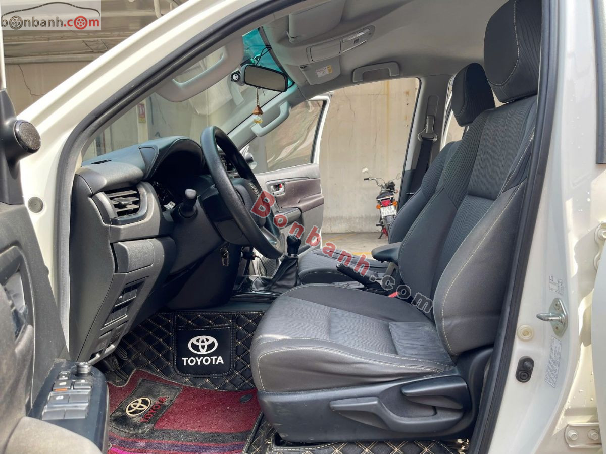 Bán ô tô Toyota Fortuner 2.4L 4x2 MT - 2022 - xe cũ