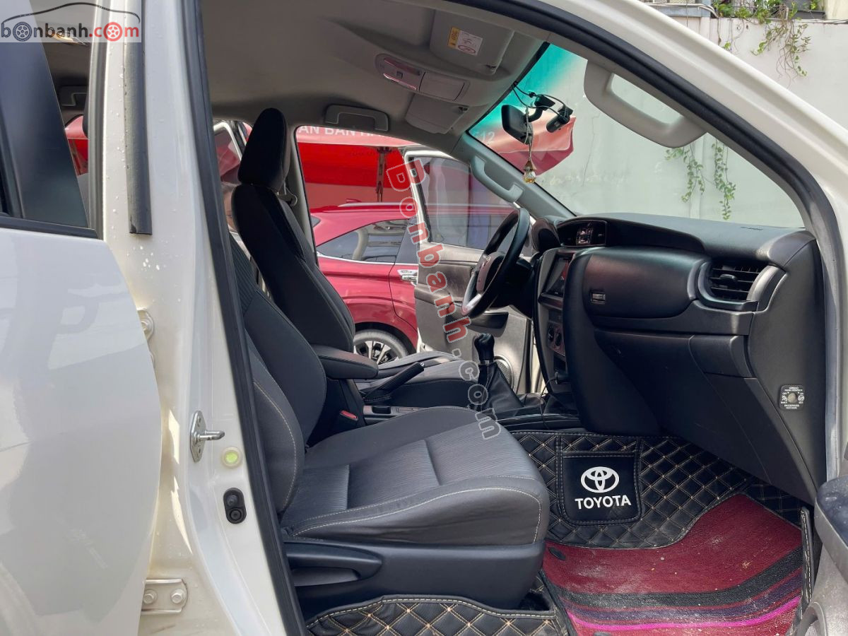 Bán ô tô Toyota Fortuner 2.4L 4x2 MT - 2022 - xe cũ