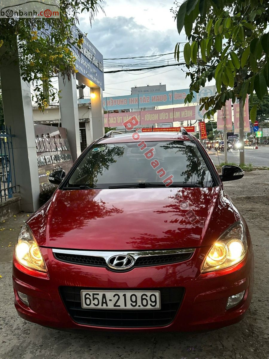 Bán ô tô Hyundai i30 CW 1.6 AT - 2011 - xe cũ