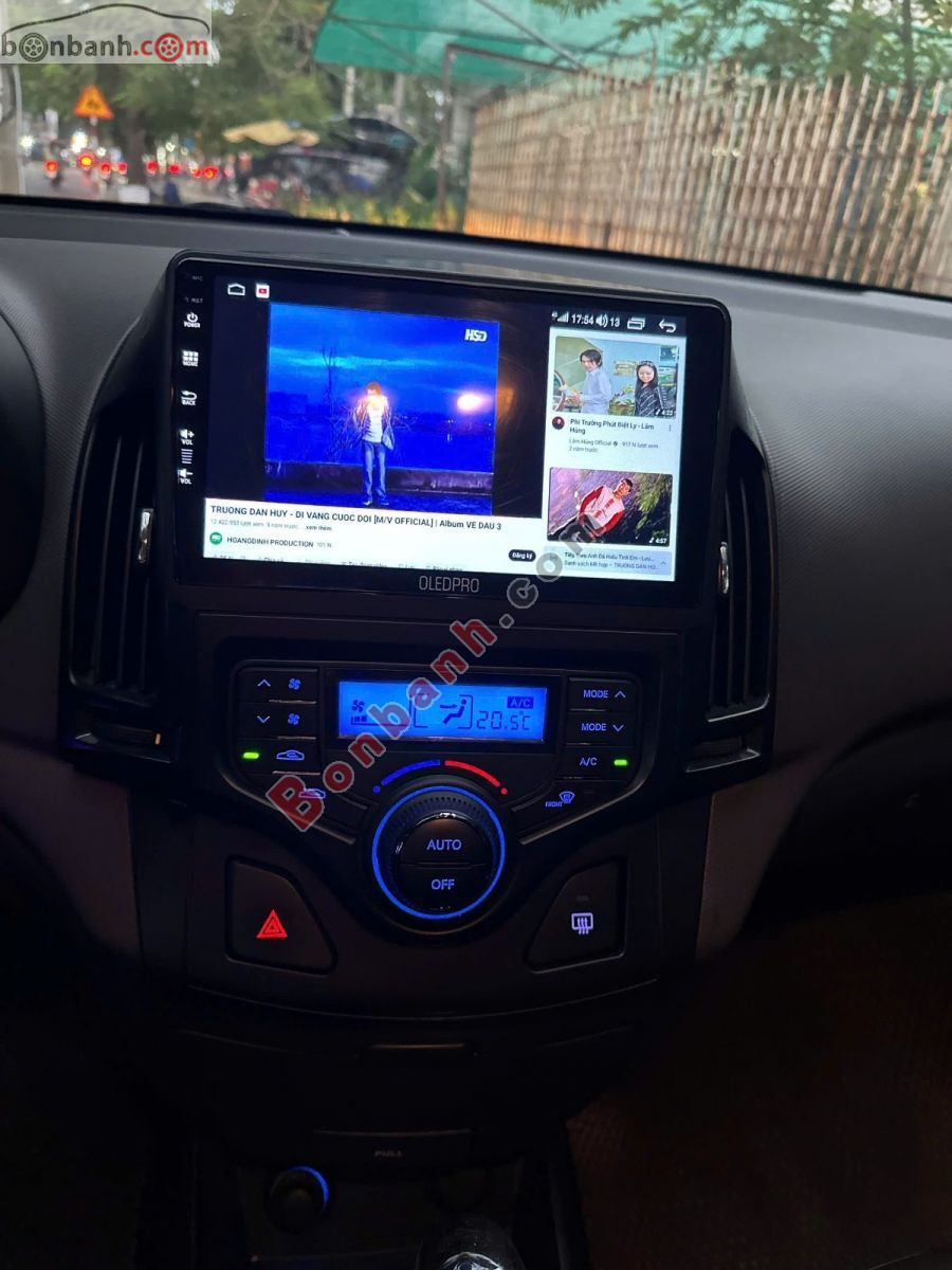 Bán ô tô Hyundai i30 CW 1.6 AT - 2011 - xe cũ