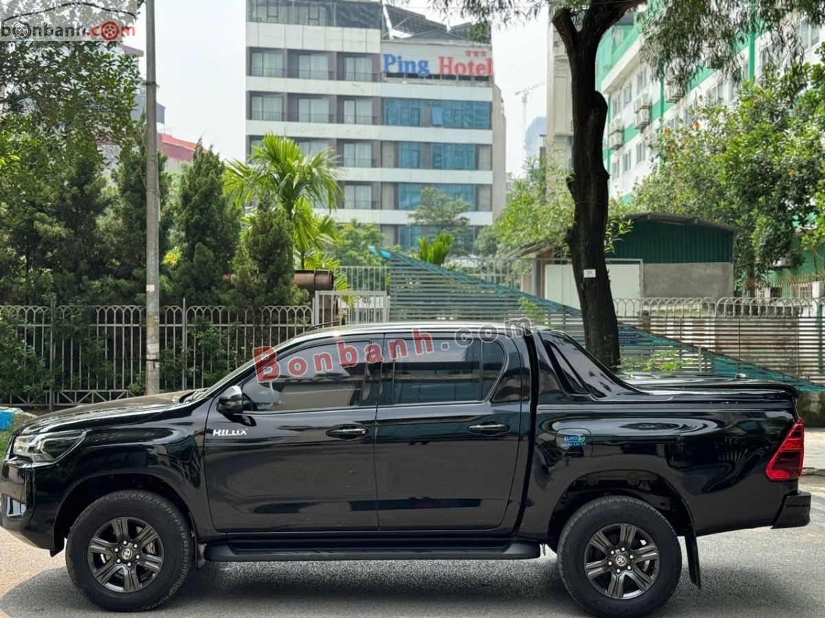 Bán ô tô Toyota Hilux 2.4L 4x2 AT - 2024 - xe cũ