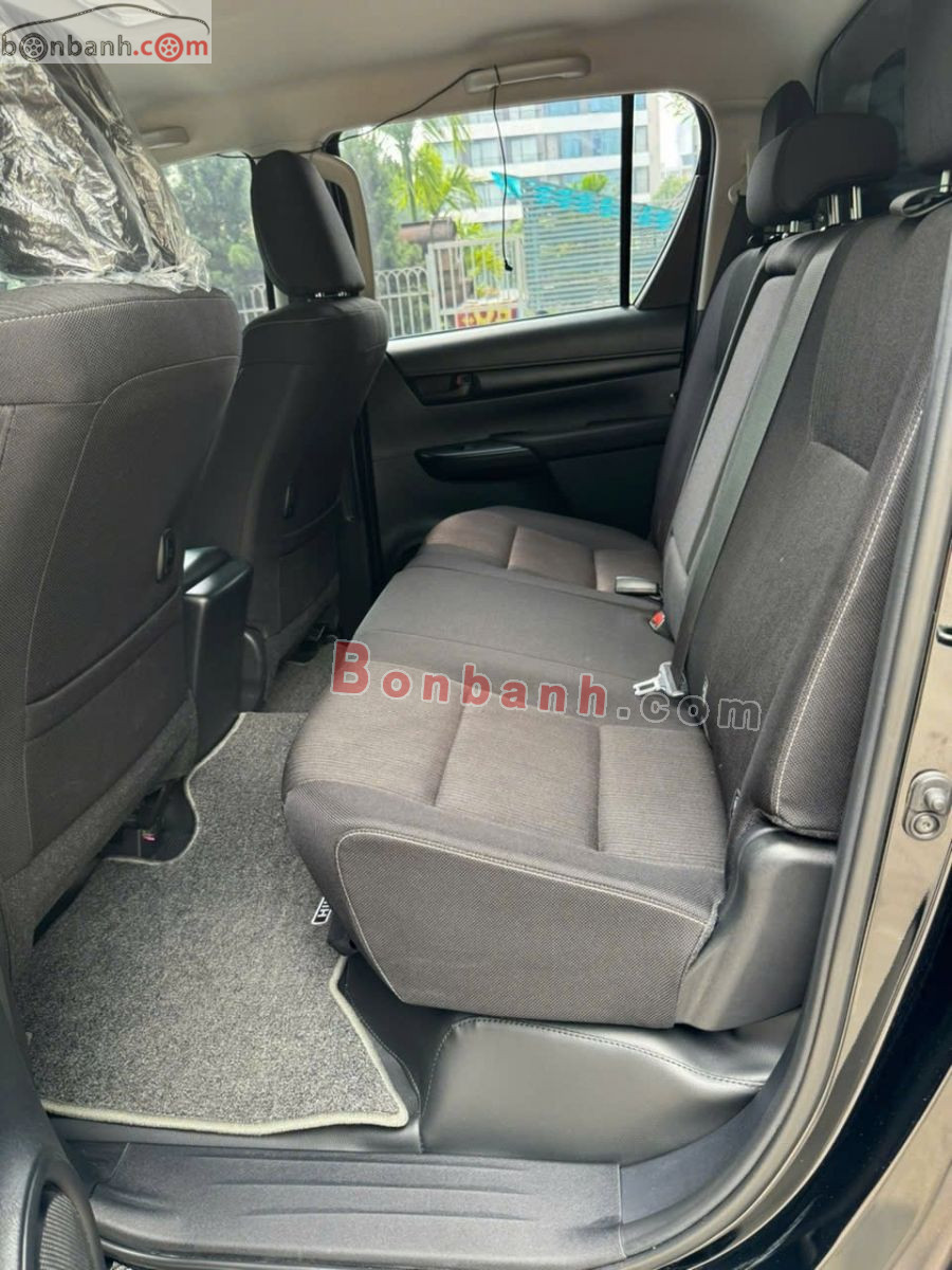 Bán ô tô Toyota Hilux 2.4L 4x2 AT - 2024 - xe cũ