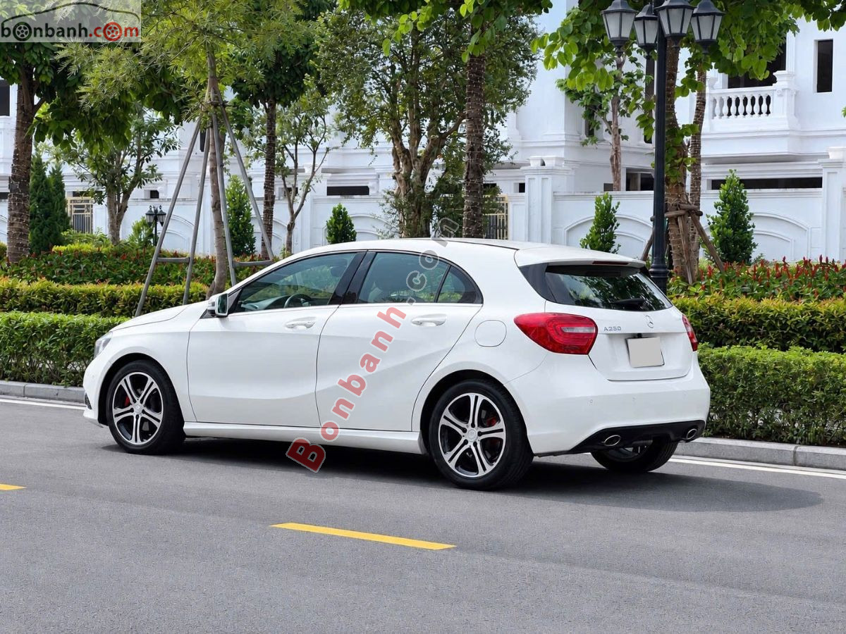 Bán ô tô Mercedes Benz A class A200 - 2013 - xe cũ