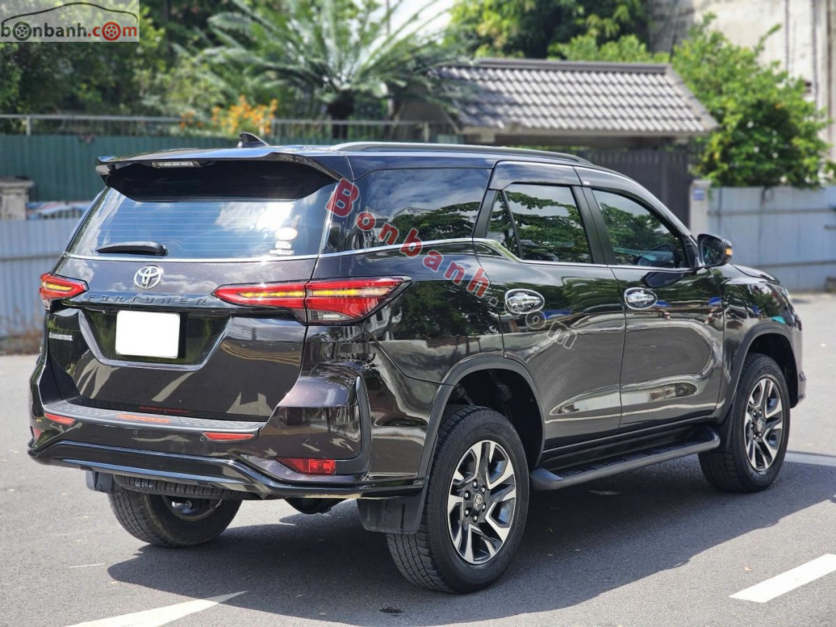 Bán ô tô Toyota Fortuner Legender 2.4L 4x2 AT - 2022 - xe cũ