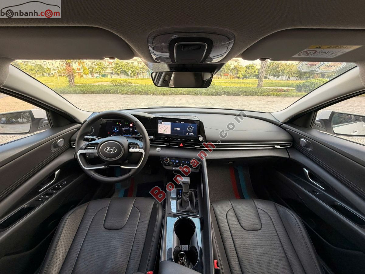 Bán ô tô Hyundai Elantra 1.6 AT Đặc biệt - 2025 - xe cũ