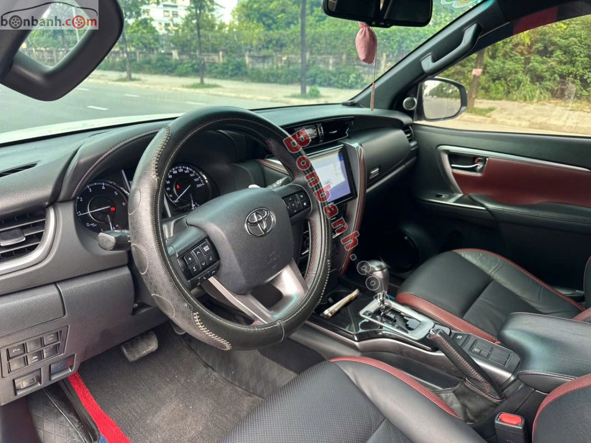 Bán ô tô Toyota Fortuner 2.4G 4x2 AT Legender - 2020 - xe cũ