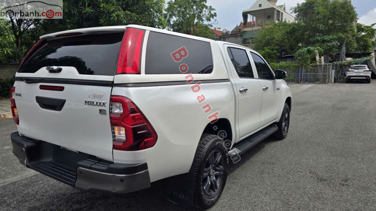 Bán ô tô Toyota Hilux 2.4L 4x2 AT - 2023 - xe cũ