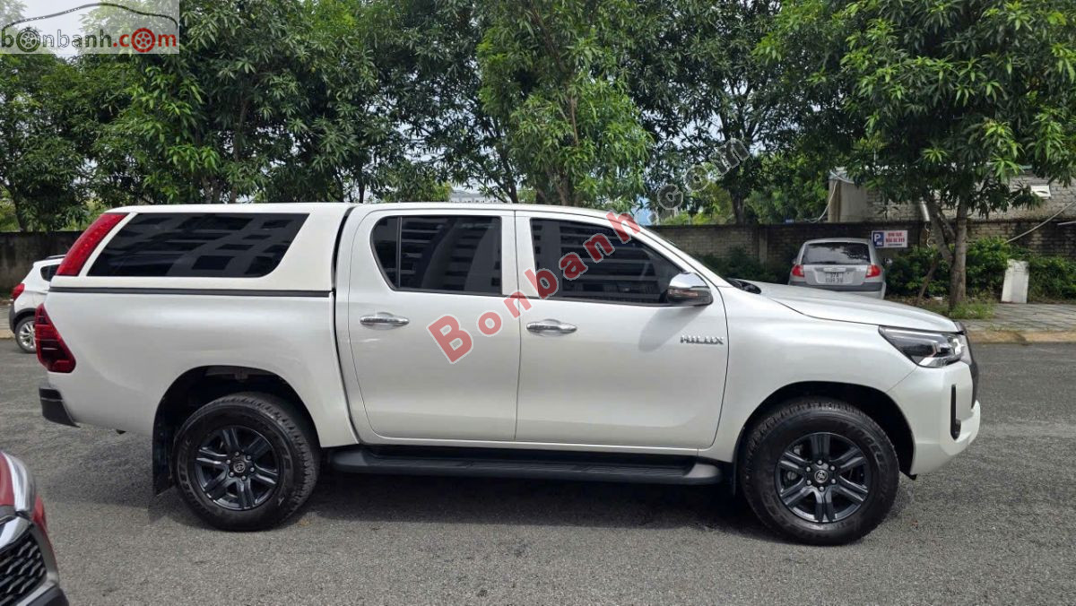 Bán ô tô Toyota Hilux 2.4L 4x2 AT - 2023 - xe cũ