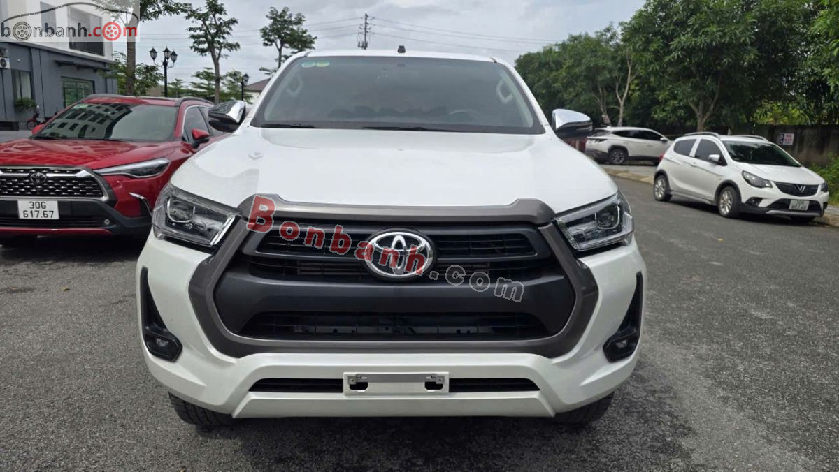 Bán ô tô Toyota Hilux 2.4L 4x2 AT - 2023 - xe cũ