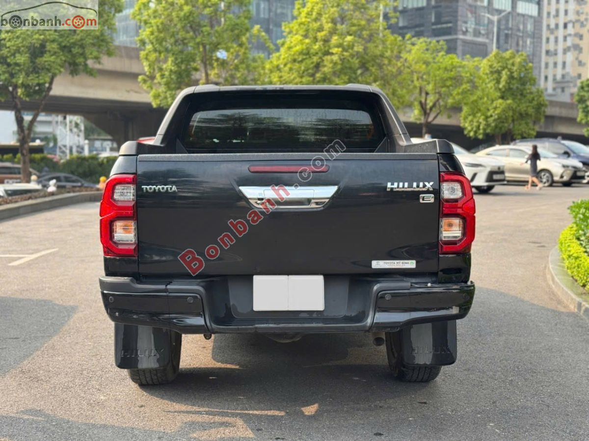 Bán ô tô Toyota Hilux 2.4L 4x2 AT - 2024 - xe cũ