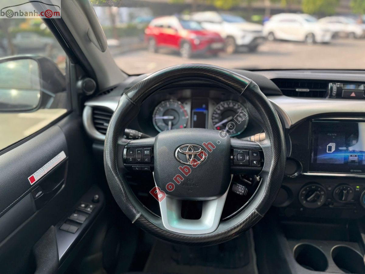 Bán ô tô Toyota Hilux 2.4L 4x2 AT - 2024 - xe cũ