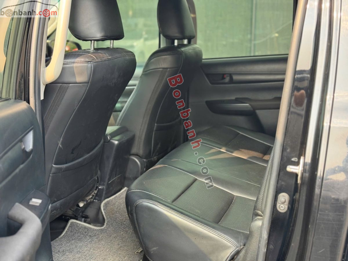 Bán ô tô Toyota Hilux 2.4L 4x2 AT - 2024 - xe cũ
