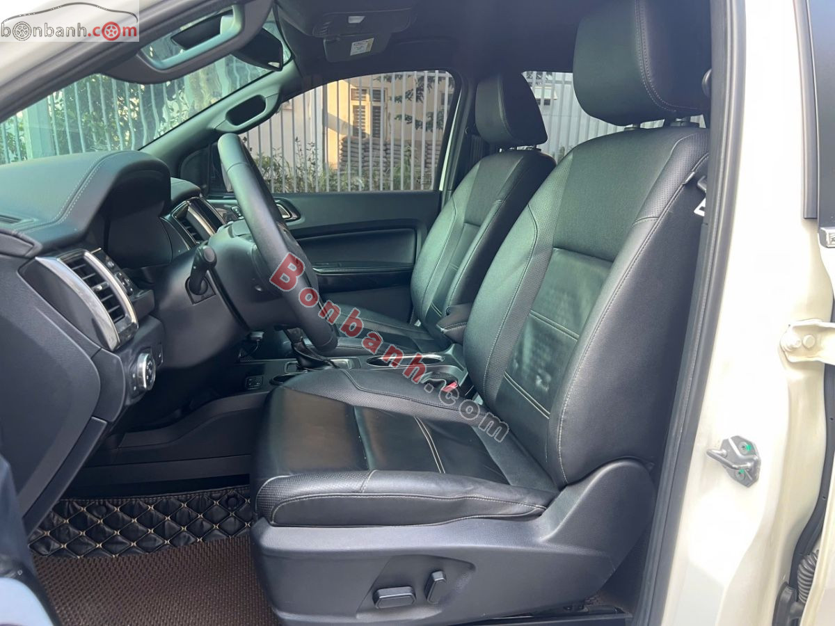 Bán ô tô Ford Everest Titanium 2.0L 4x2 AT - 2022 - xe cũ