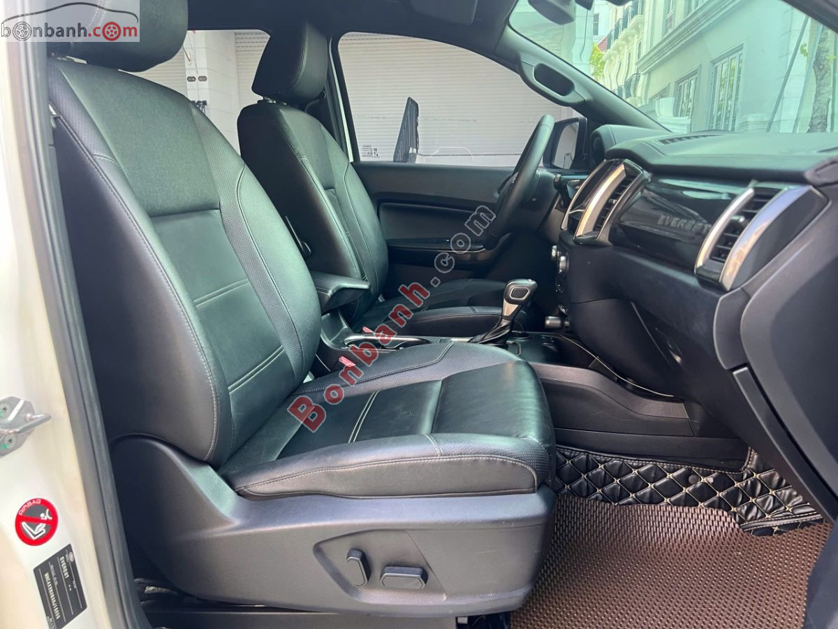 Bán ô tô Ford Everest Titanium 2.0L 4x2 AT - 2022 - xe cũ