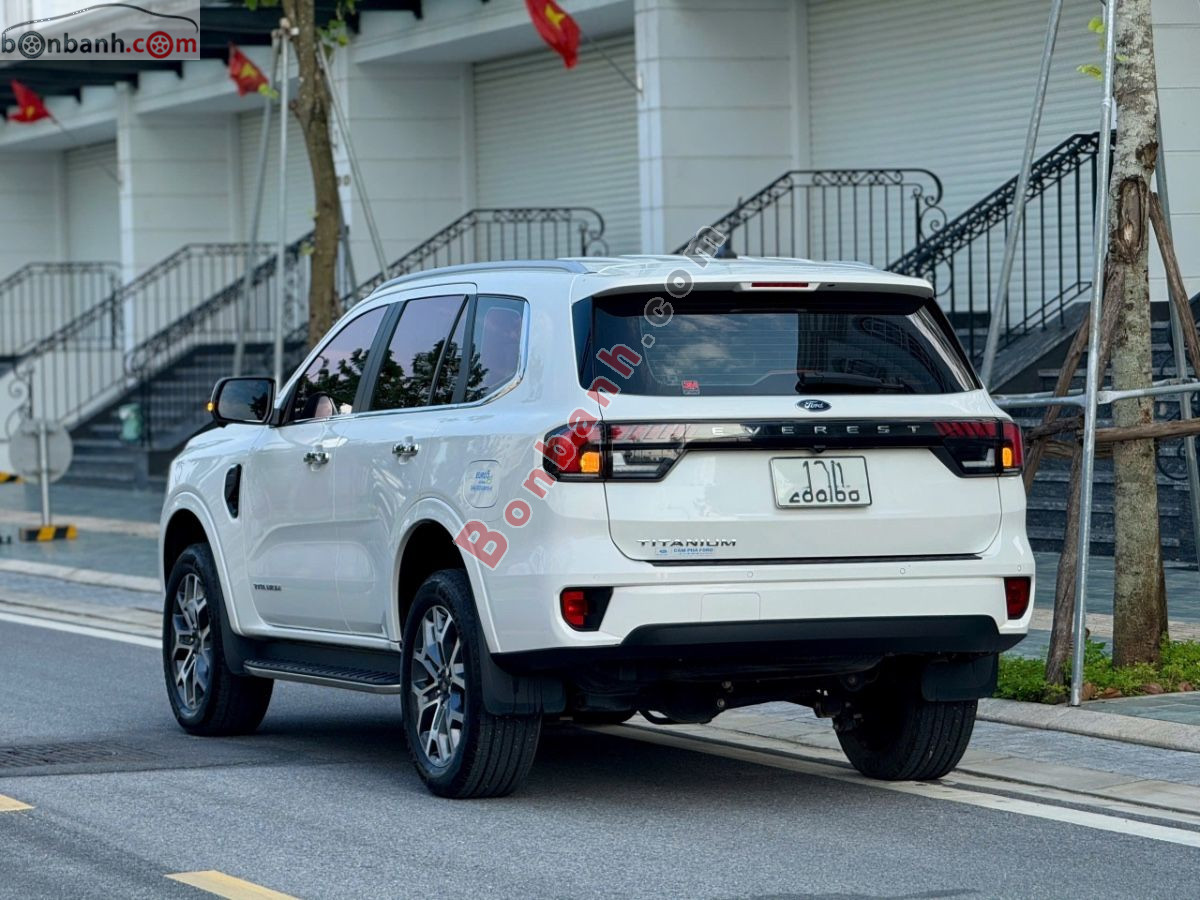 Bán ô tô Ford Everest Titanium 2.0L 4x2 AT - 2024 - xe cũ