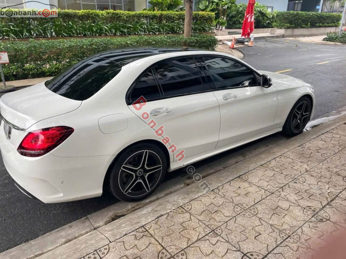 Bán ô tô Mercedes Benz C class C300 AMG - 2021 - xe cũ