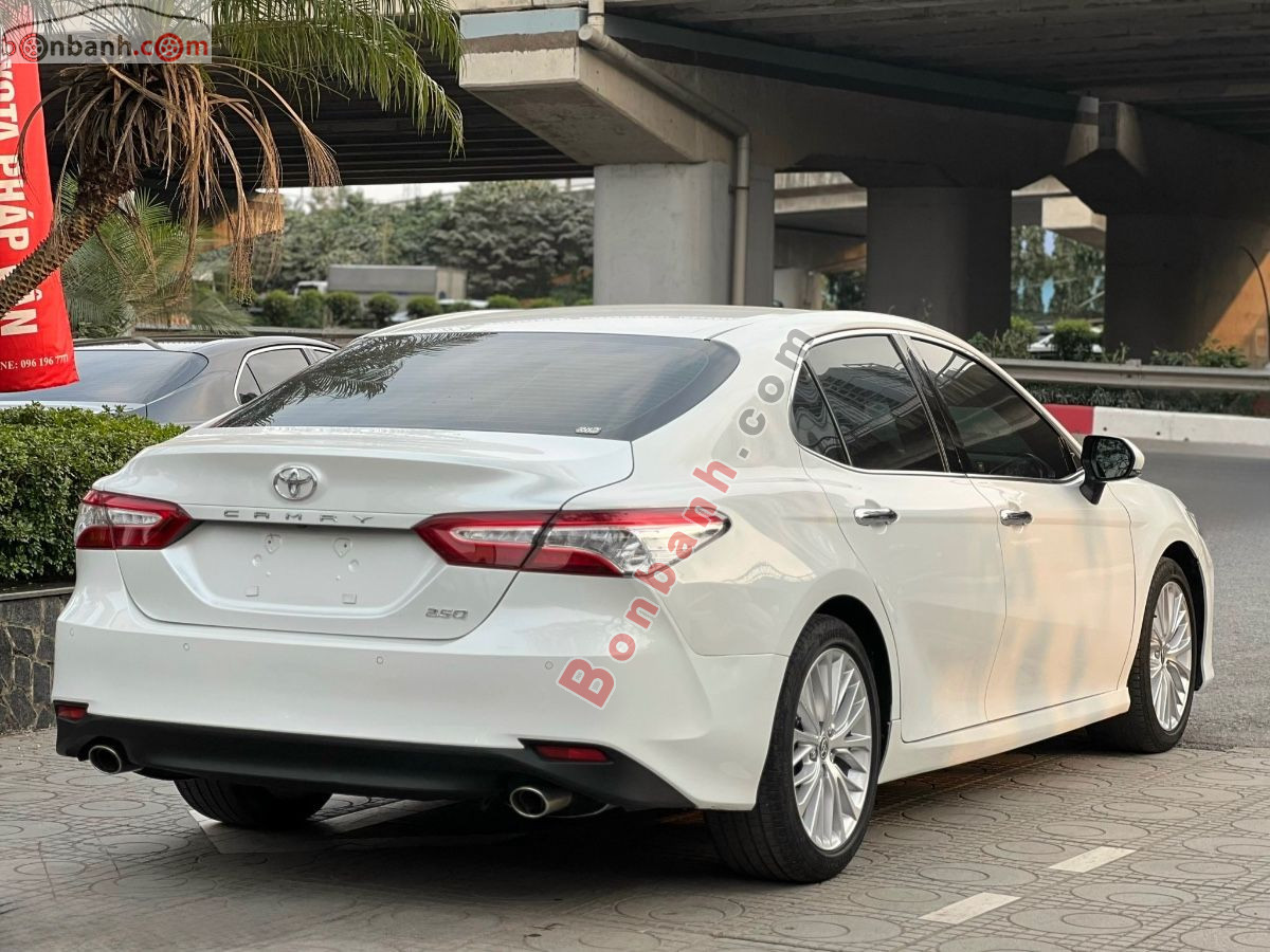 Bán ô tô Toyota Camry 2.5Q - 2020 - xe cũ