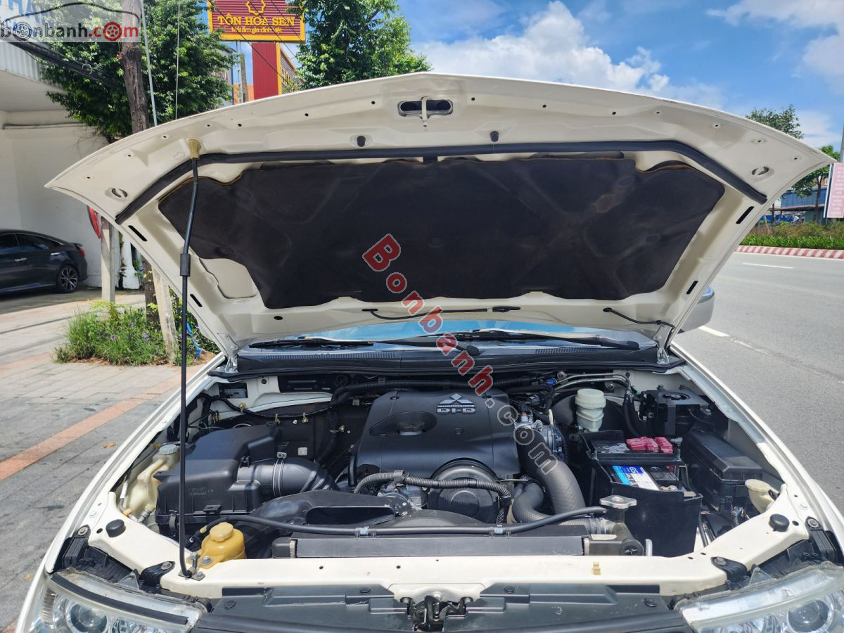 Bán ô tô Mitsubishi Pajero Sport D 4x2 MT - 2016 - xe cũ