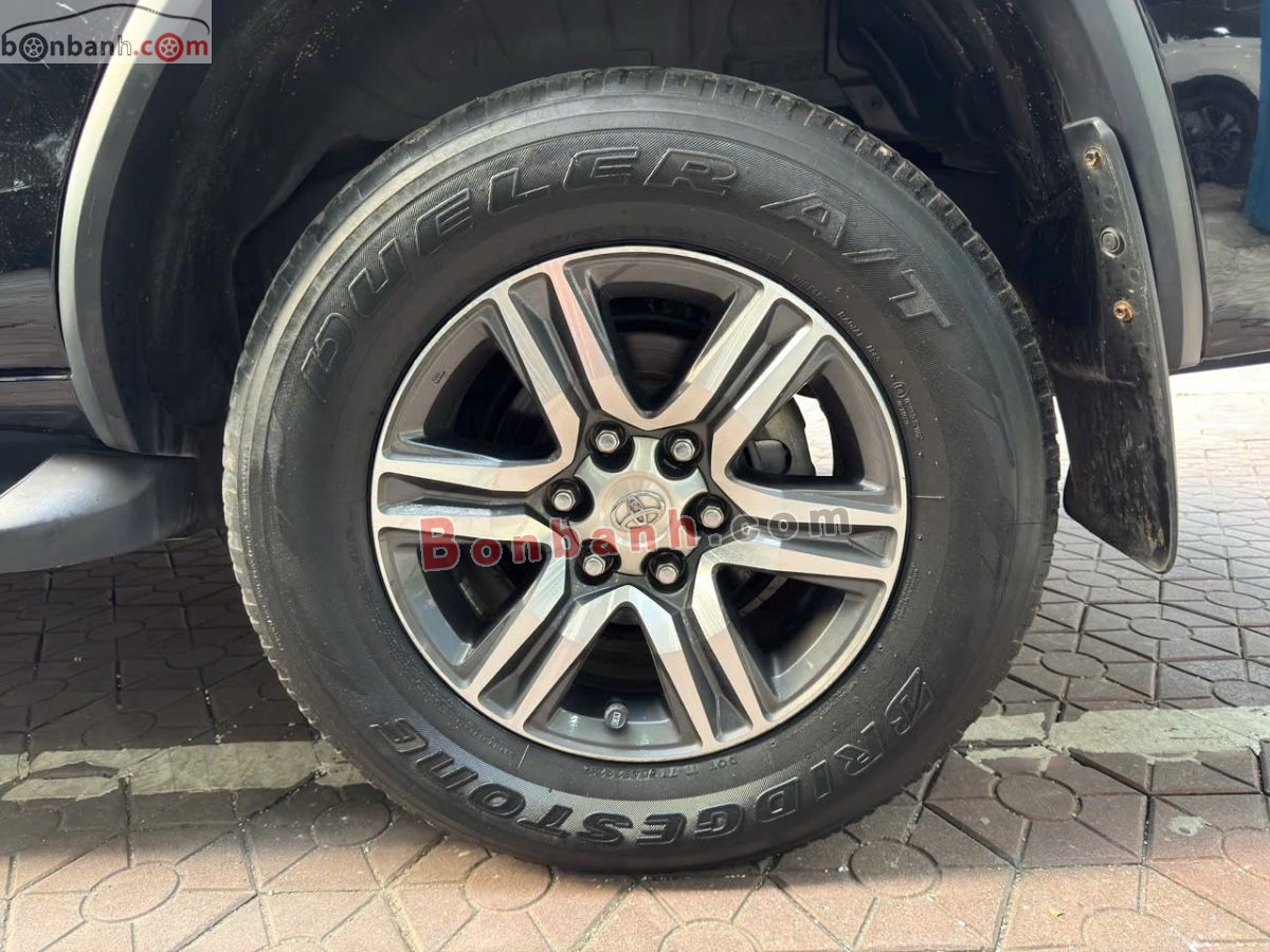 Bán ô tô Toyota Fortuner 2.4L 4x2 AT - 2022 - xe cũ