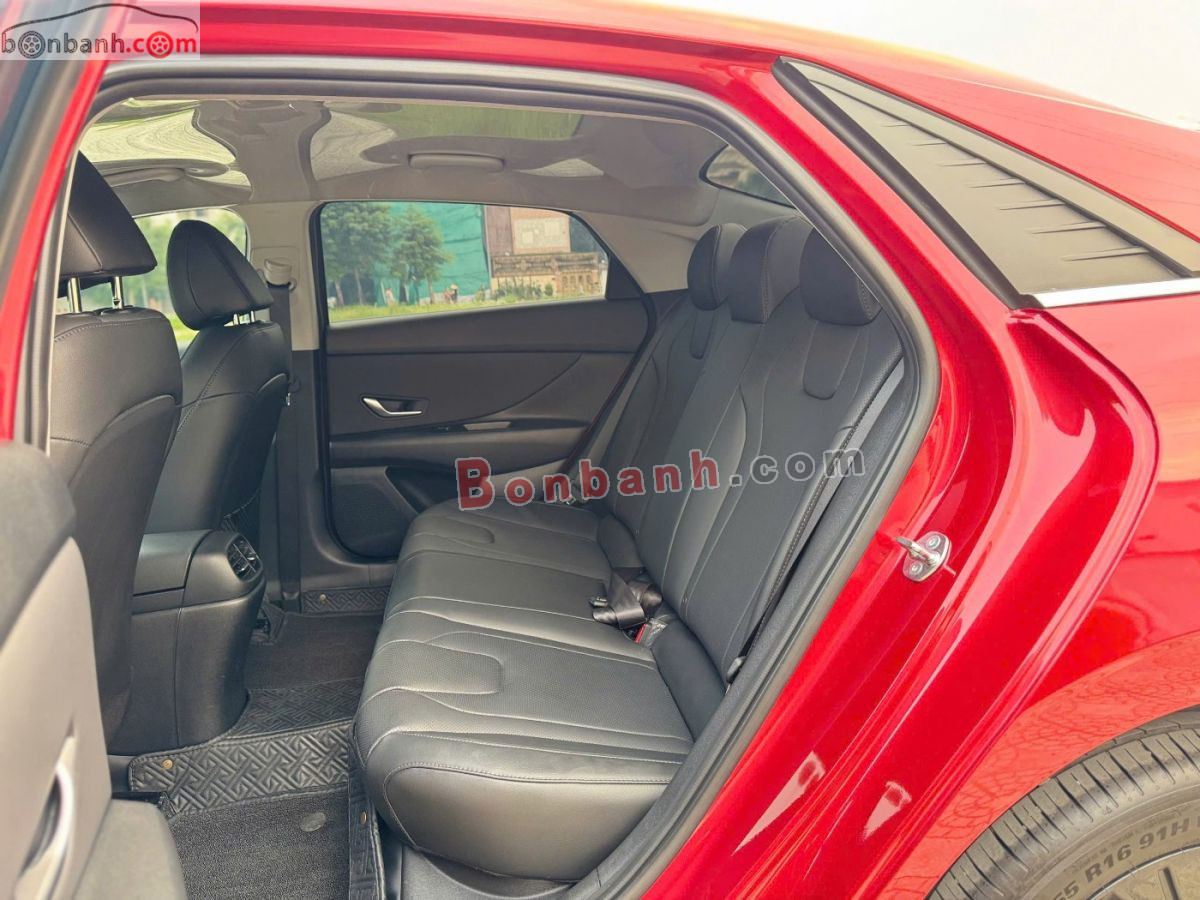 Bán ô tô Hyundai Elantra 1.6 AT Đặc biệt - 2025 - xe cũ