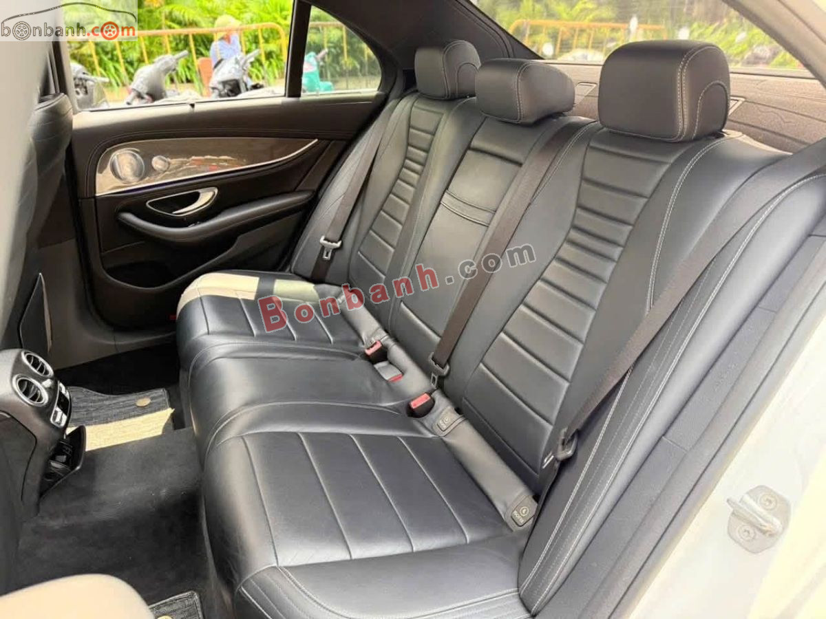 Bán ô tô Mercedes Benz E class E300 AMG - 2017 - xe cũ