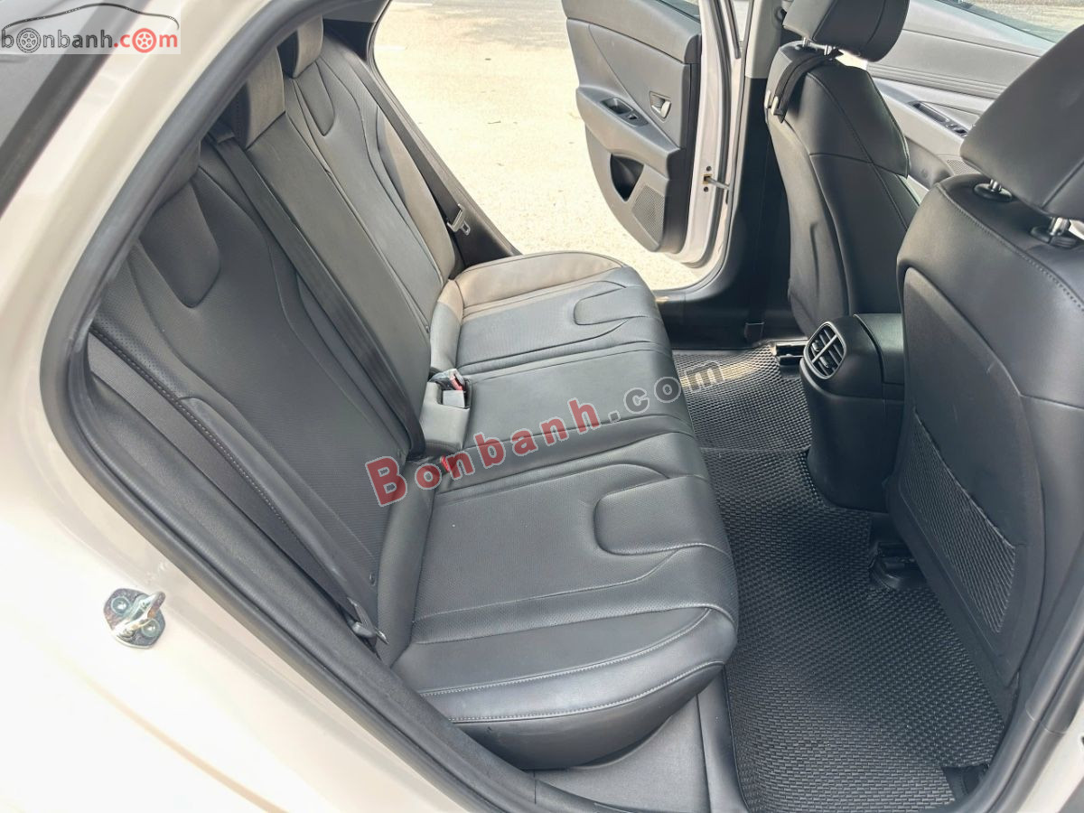 Bán ô tô Hyundai Elantra 1.6 AT Đặc biệt - 2025 - xe cũ