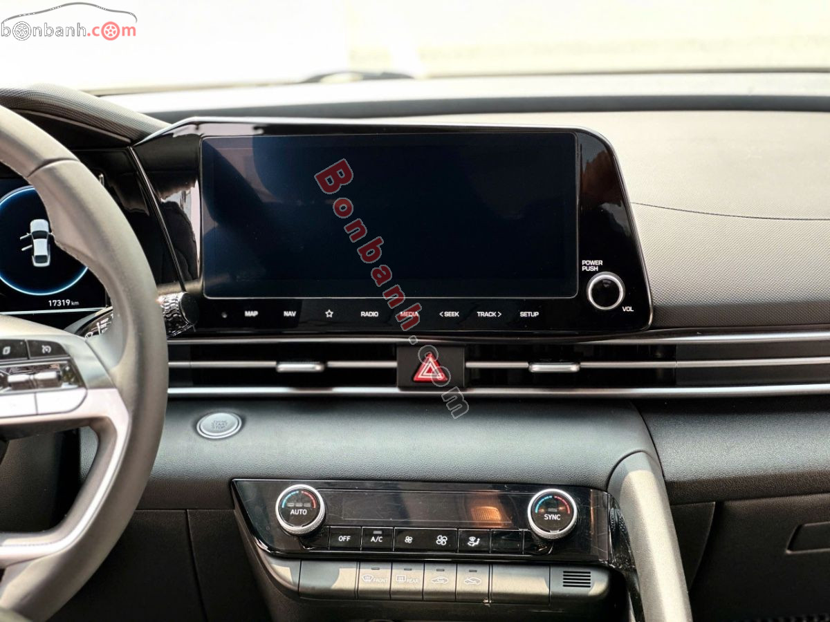 Bán ô tô Hyundai Elantra 1.6 AT Đặc biệt - 2025 - xe cũ