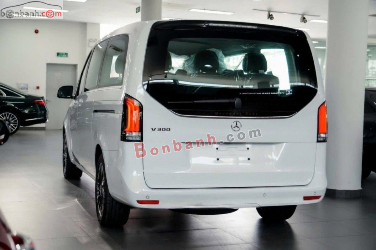 Bán ô tô Mercedes Benz V class V300 AMG - 2026 - xe mới