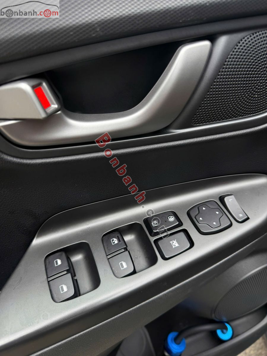 Bán ô tô Hyundai Kona Tiêu Chuẩn 2.0 AT - 2021 - xe cũ