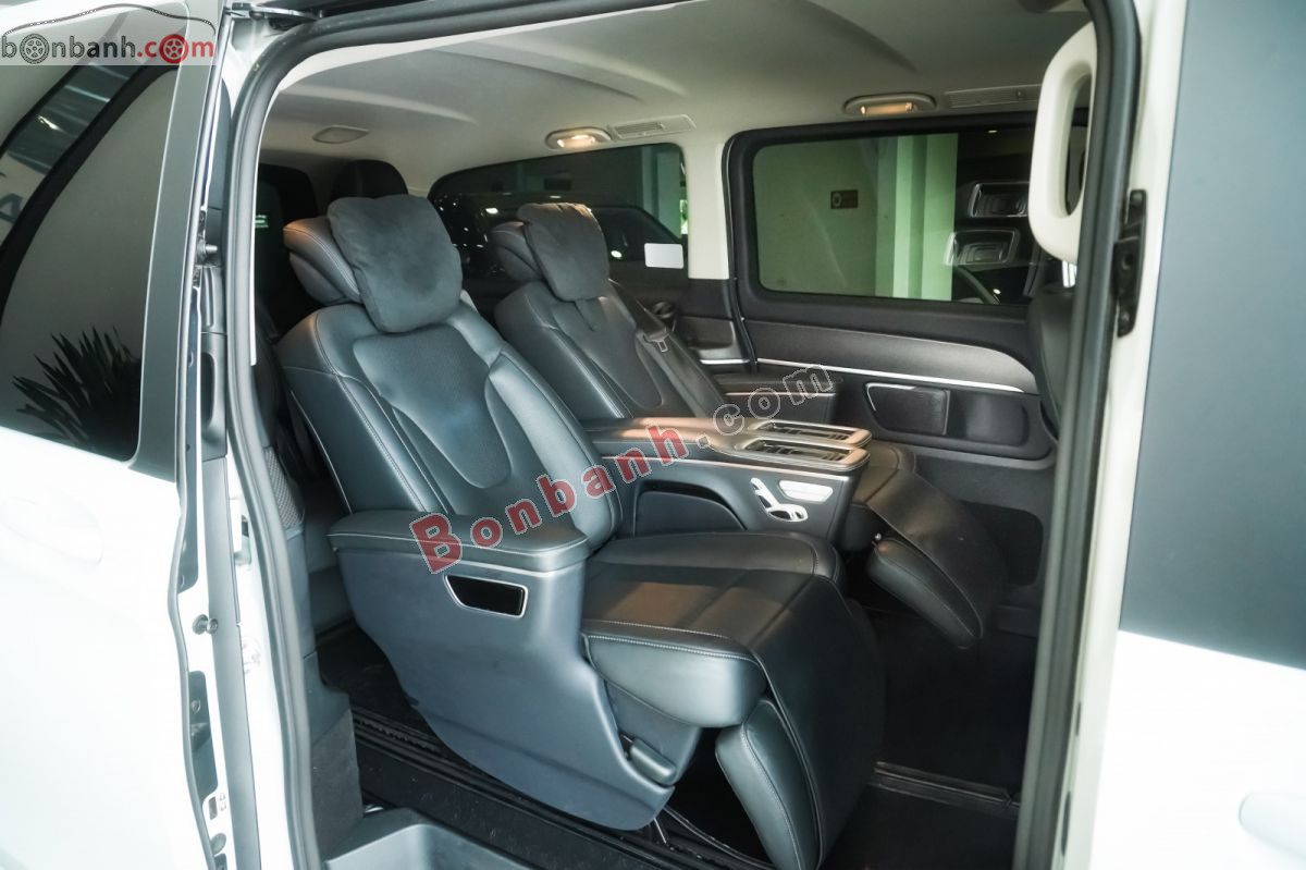 Bán ô tô Mercedes Benz V class V250 AMG - 2023 - xe cũ