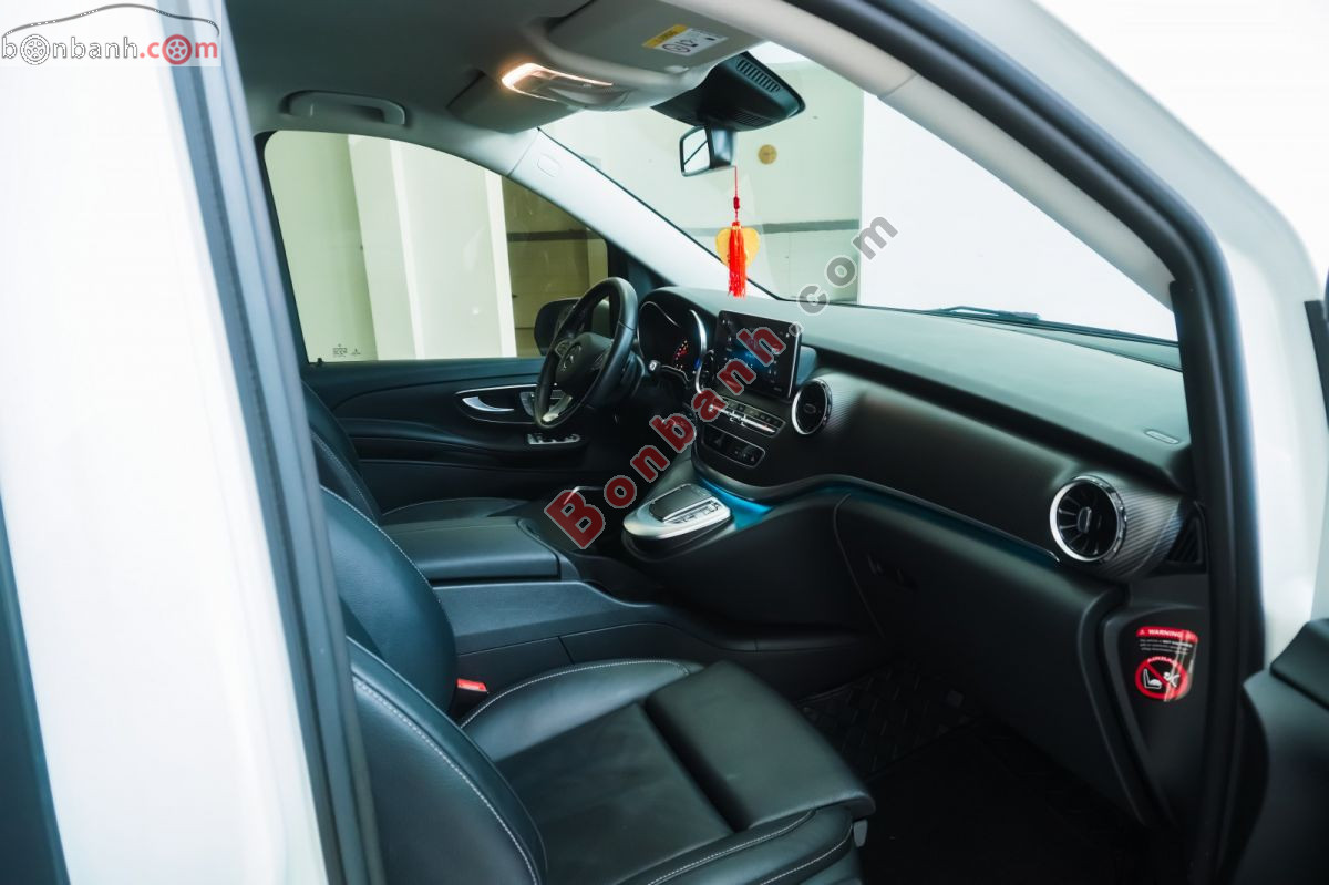 Bán ô tô Mercedes Benz V class V250 AMG - 2023 - xe cũ